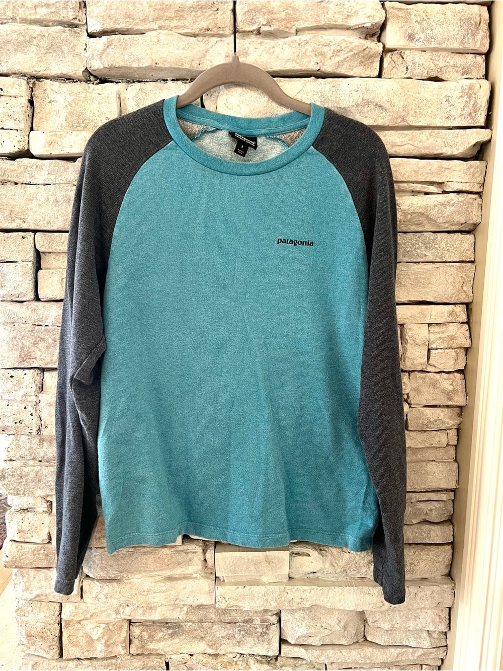 Patagonia Long-Sleeve Raglan Crewneck Shirt - Teal & Charcoal